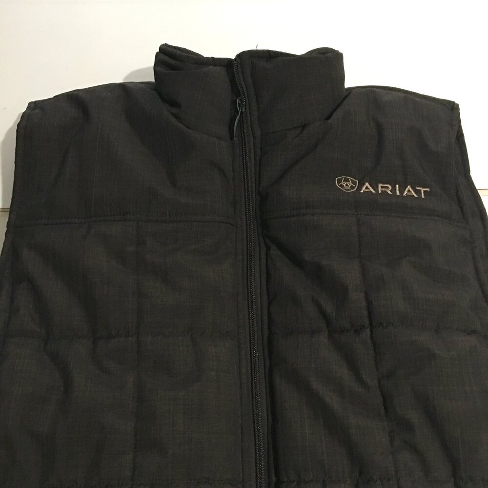 Ariat Black Quilted Puffer Vest - Picture 2 of 12